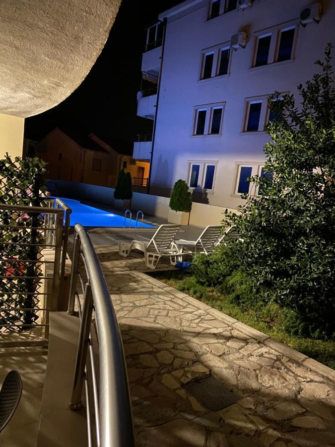 Deluxe Pool Apartment 4 Petrovac na moru Exterior foto
